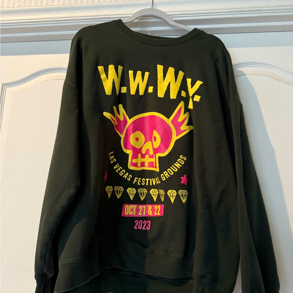 Black Graphic Women Sweater
